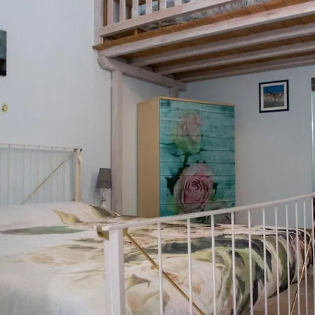 Farm stay Bio La Tana Del Lele Serra San Quirico
