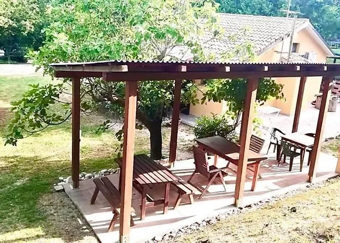 Bio La Tana Del Lele * Serra San Quirico